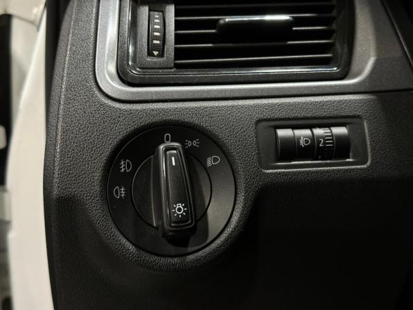 Skoda Rapid I Рестайлинг с пробегом 2019 года, цена 1 180 000 рублей, 179926 км, лифтбек, Автокод Объявления