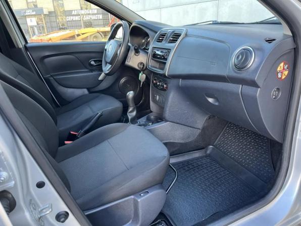 Renault Logan II с пробегом 2014 года, цена 600 000 рублей, 157000 км, седан, Автокод Объявления