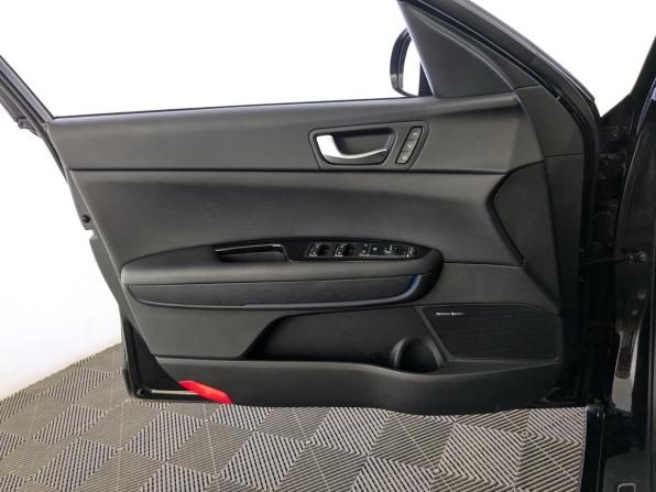 Kia Optima IV Рестайлинг с пробегом 2019 года, цена 2 500 000 рублей, 53500 км, седан, Автокод Объявления