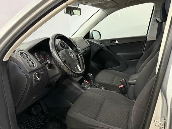 Volkswagen Tiguan I Рестайлинг с пробегом 2012 года, цена 1 050 000 рублей, 278621 км, внедорожник, Автокод Объявления