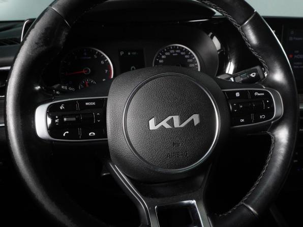 Kia K5 III с пробегом 2022 года, цена 2 260 000 рублей, 120479 км, седан, Автокод Объявления