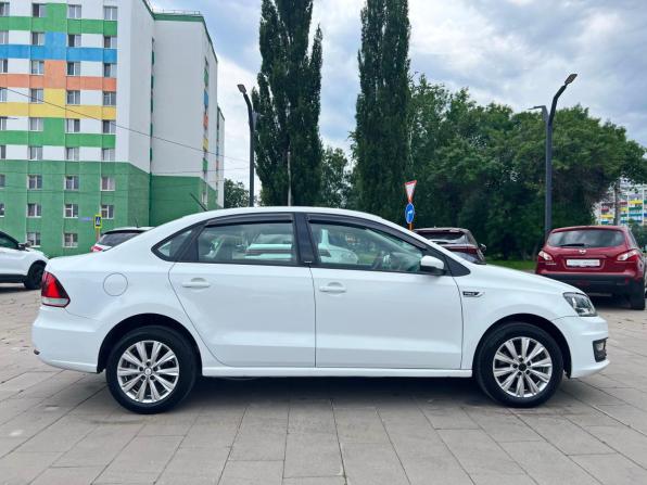 Volkswagen Polo V Рестайлинг с пробегом 2016 года, цена 985 000 рублей, 189500 км, седан, Автокод Объявления