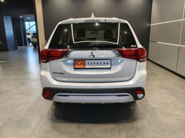 Mitsubishi Outlander III Рестайлинг 3 с пробегом 2021 года, цена 2 639 000 рублей, 101000 км, внедорожник, Автокод Объявления