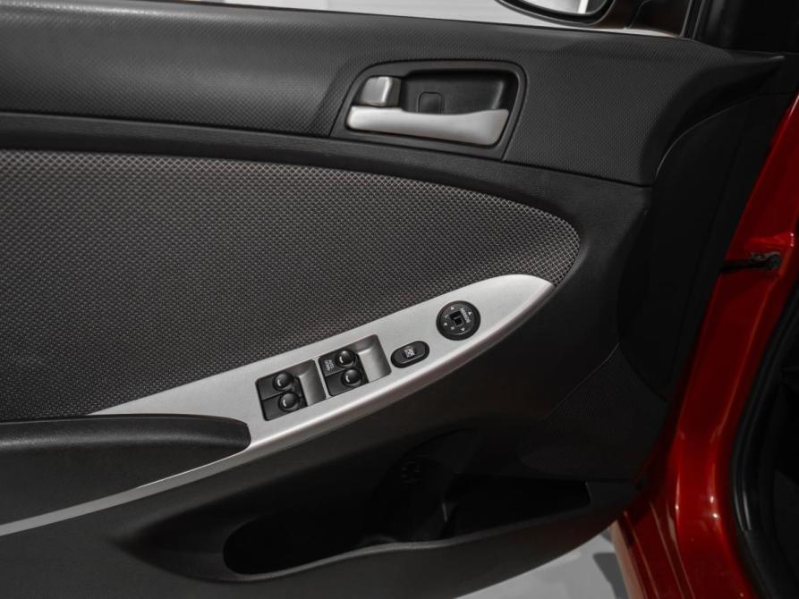 Hyundai Solaris I Москва  - изображение 16