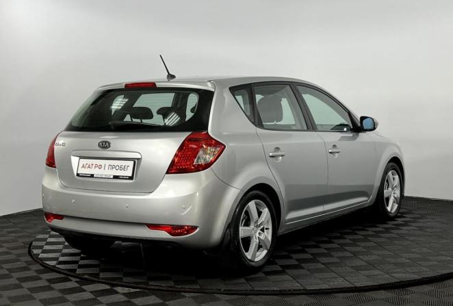 Kia Ceed I Рестайлинг с пробегом 2011 года, цена 895 000 рублей, 127245 км, хэтчбек, Автокод Объявления