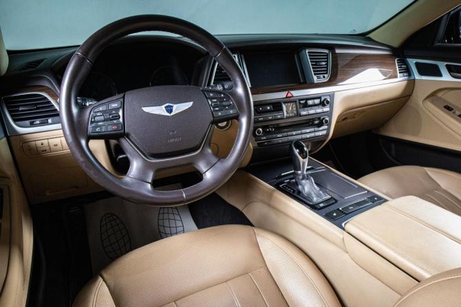 Hyundai Genesis II с пробегом 2015 года, цена 2 689 000 рублей, 74820 км, седан, Автокод Объявления