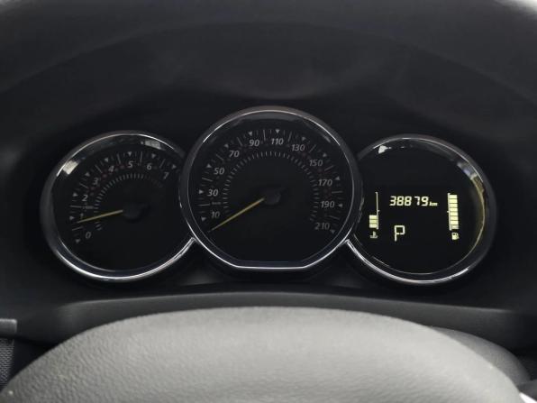 Renault Sandero II Рестайлинг с пробегом 2019 года, цена 1 350 000 рублей, 38879 км, хэтчбек, Автокод Объявления