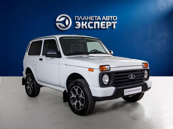 Lada (ВАЗ) Niva Legend I с пробегом 2024 года, цена 919 000 рублей, 17647 км, внедорожник, Автокод Объявления