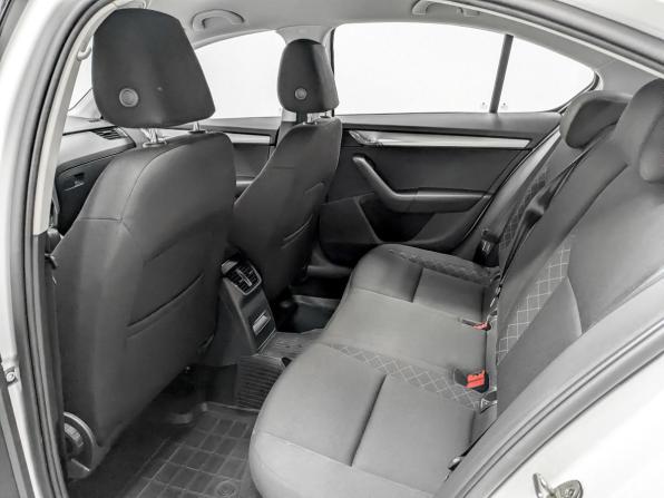 Skoda Octavia III (A7) Рестайлинг с пробегом 2020 года, цена 1 870 000 рублей, 79497 км, лифтбек, Автокод Объявления