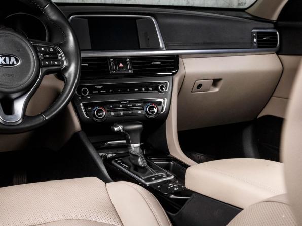 Kia Optima IV с пробегом 2017 года, цена 2 220 000 рублей, 51387 км, седан, Автокод Объявления