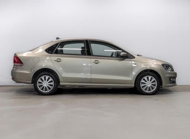 Volkswagen Polo V Рестайлинг с пробегом 2017 года, цена 1 125 000 рублей, 106172 км, седан, Автокод Объявления
