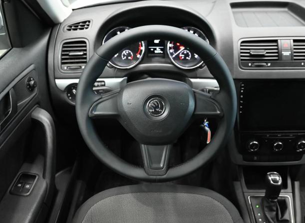 Skoda Yeti I Рестайлинг с пробегом 2014 года, цена 1 580 000 рублей, 96232 км, внедорожник, Автокод Объявления