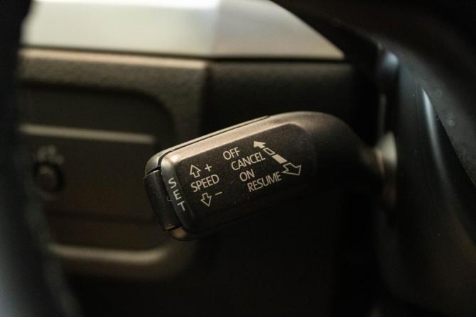 Volkswagen Touareg II с пробегом 2013 года, цена 2 089 000 рублей, 179923 км, внедорожник, Автокод Объявления