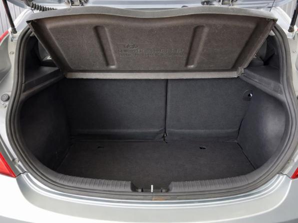Hyundai Solaris I с пробегом 2013 года, цена 957 000 рублей, 96000 км, хэтчбек, Автокод Объявления