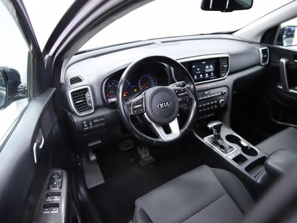 Kia Sportage IV Рестайлинг с пробегом 2018 года, цена 2 200 000 рублей, 132506 км, внедорожник, Автокод Объявления