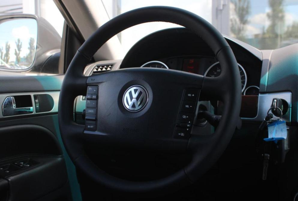 Volkswagen Touareg I Рестайлинг Саратов  - изображение 21