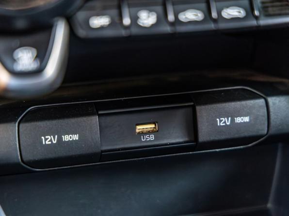 Kia Rio IV Рестайлинг с пробегом 2021 года, цена 1 688 000 рублей, 112780 км, седан, Автокод Объявления