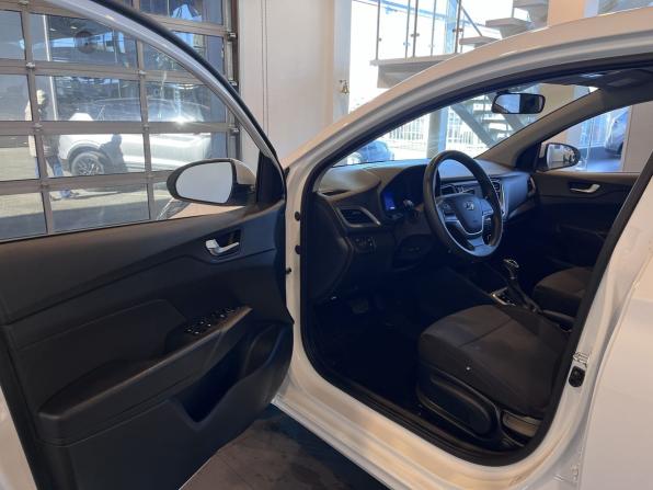 Hyundai Solaris II Рестайлинг с пробегом 2022 года, цена 1 781 000 рублей, 93231 км, седан, Автокод Объявления