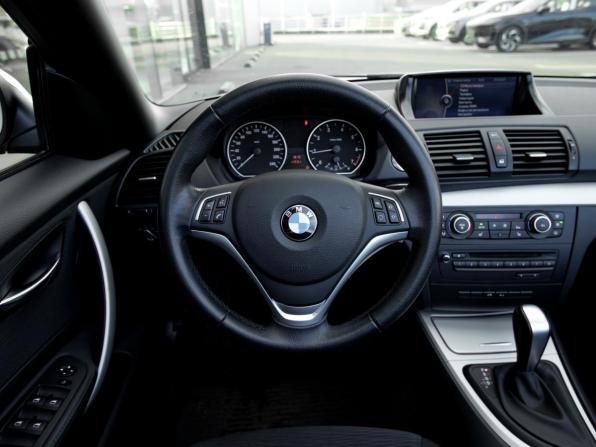 BMW 1 серии I (E82/E88) Рестайлинг 2 с пробегом 2012 года, цена 1 498 000 рублей, 71235 км, кабриолет, Автокод Объявления