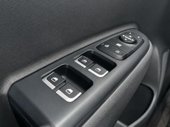 Kia Rio IV Рестайлинг с пробегом 2021 года, цена 1 549 000 рублей, 137000 км, хэтчбек, Автокод Объявления
