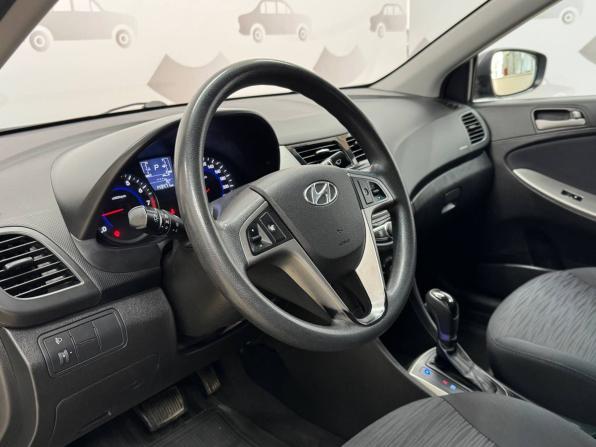 Hyundai Solaris I Рестайлинг с пробегом 2015 года, цена 1 047 000 рублей, 143471 км, седан, Автокод Объявления