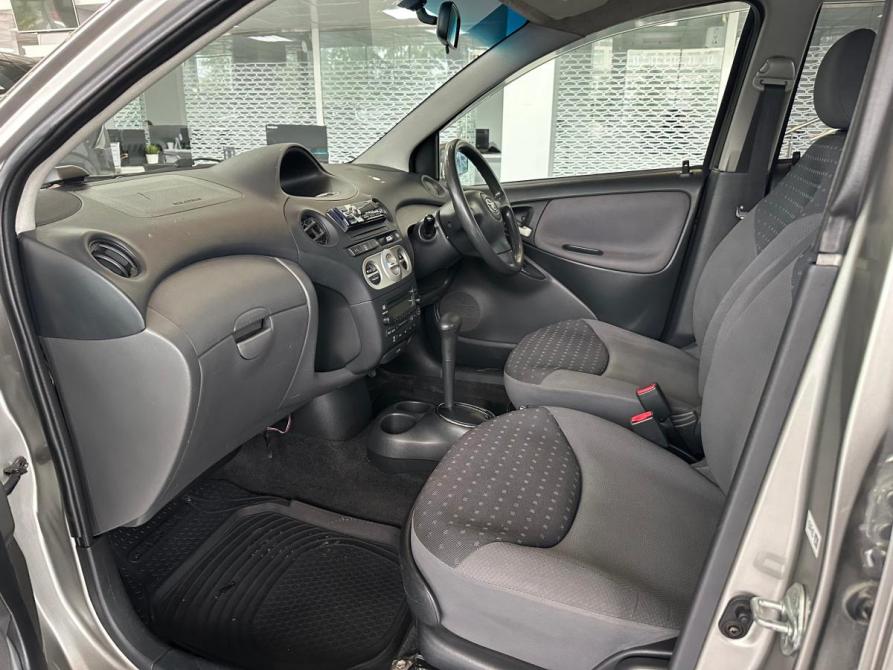 Toyota Vitz I (P10) Новосибирск  - изображение 11