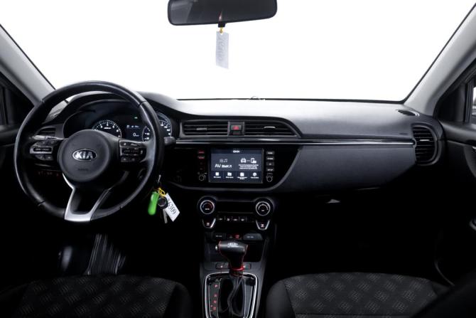 Kia Rio IV с пробегом 2018 года, цена 1 599 900 рублей, 68466 км, хэтчбек, Автокод Объявления