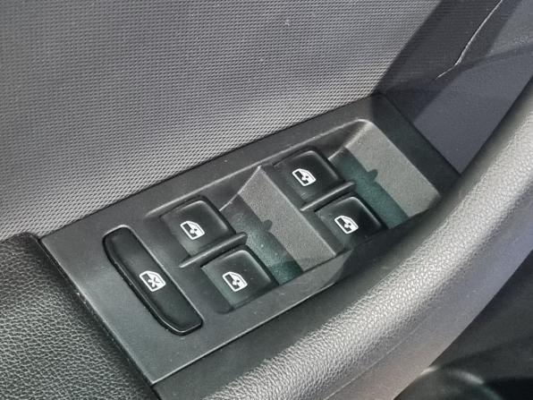 Skoda Rapid I Рестайлинг с пробегом 2019 года, цена 1 190 000 рублей, 152000 км, лифтбек, Автокод Объявления