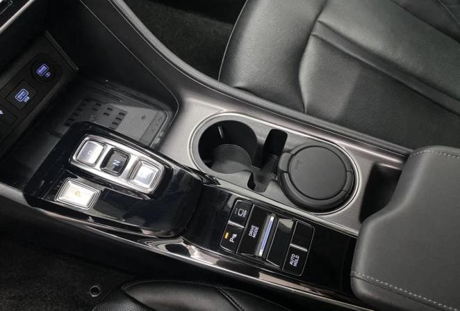 Hyundai Sonata VIII (DN8) с пробегом 2022 года, цена 2 689 000 рублей, 75243 км, седан, Автокод Объявления