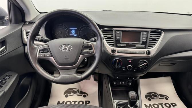 Hyundai Solaris II с пробегом 2017 года, цена 1 145 000 рублей, 75359 км, седан, Автокод Объявления