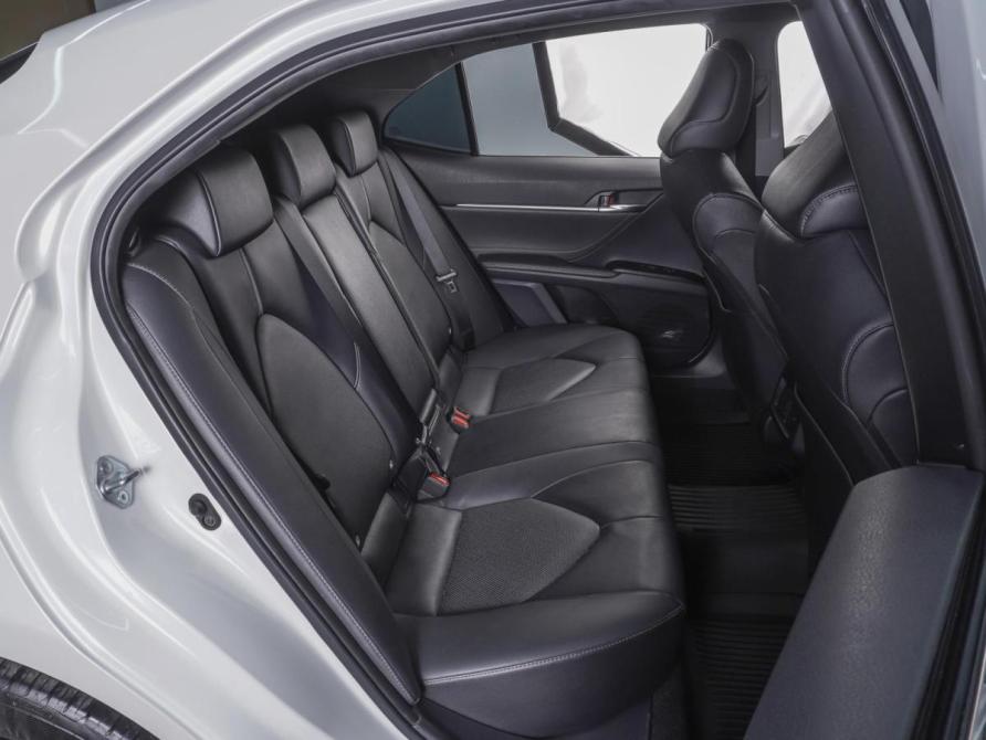 Toyota Camry VIII (XV70) Рестайлинг Ростов-на-Дону  - изображение 7