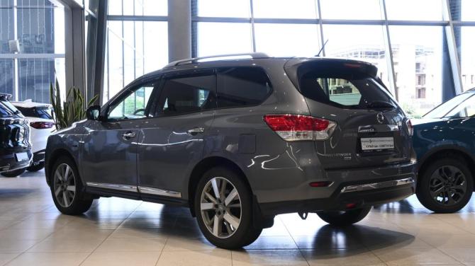 Nissan Pathfinder IV с пробегом 2014 года, цена 2 145 000 рублей, 61983 км, внедорожник, Автокод Объявления