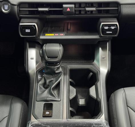 Toyota RAV4 VI (XA60) с пробегом 2026 года, цена 3 990 000 рублей, 44 км, внедорожник, Автокод Объявления