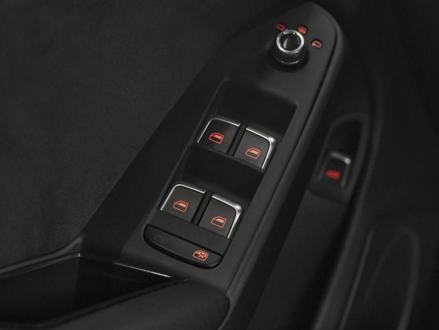 Audi A4 IV (B8) Рестайлинг Москва  - изображение 14