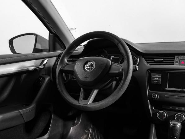 Skoda Octavia III (A7) с пробегом 2015 года, цена 880 000 рублей, 247116 км, лифтбек, Автокод Объявления