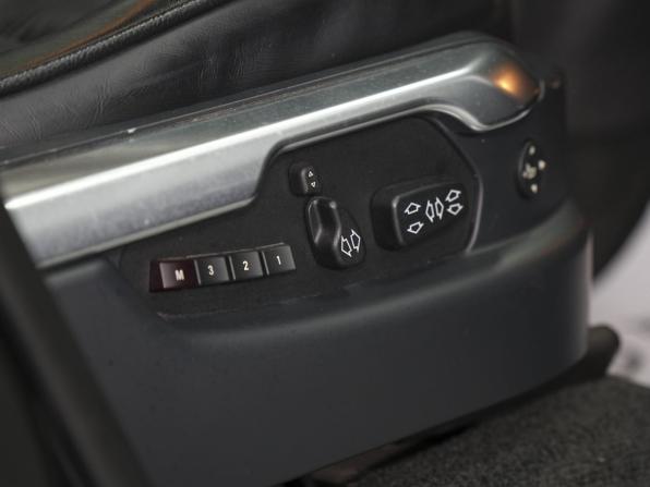 Land Rover Range Rover III Рестайлинг 2 с пробегом 2010 года, цена 2 100 000 рублей, 180000 км, внедорожник, Автокод Объявления
