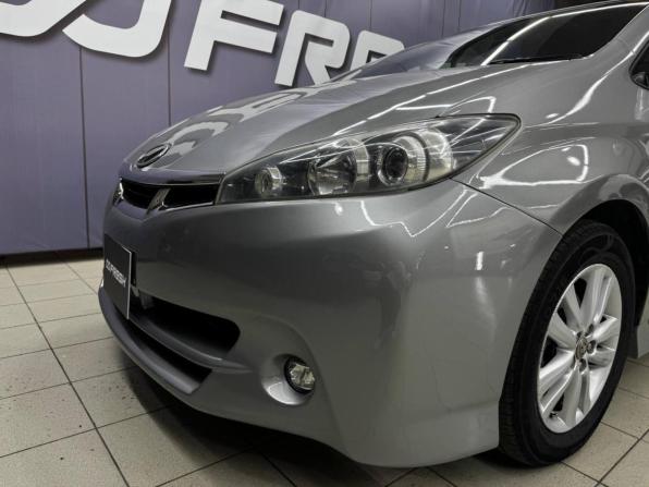 Toyota Wish II с пробегом 2010 года, цена 999 000 рублей, 200000 км, минивэн, Автокод Объявления