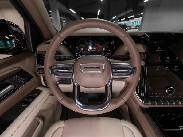 GMC Yukon V Рестайлинг с пробегом 2025 года, цена 15 950 000 рублей, 78 км, внедорожник, Автокод Объявления
