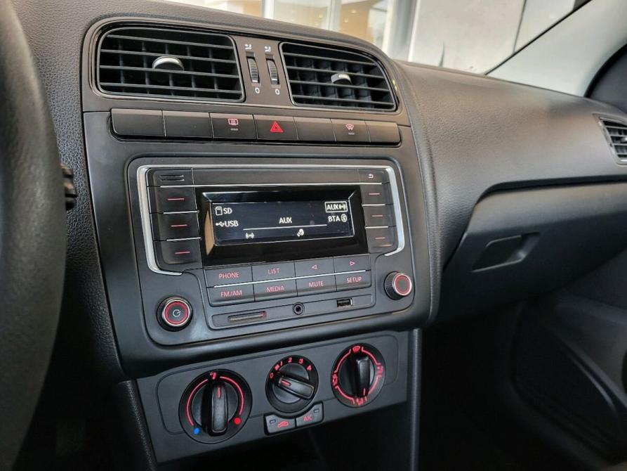 Volkswagen Polo V Рестайлинг Мурманск  - изображение 19