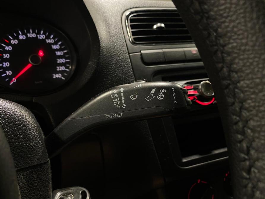 Volkswagen Polo V Челябинск  - изображение 17