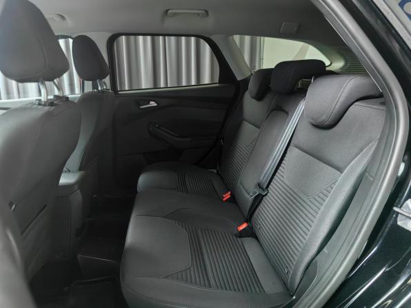 Ford Focus III Рестайлинг с пробегом 2015 года, цена 1 048 000 рублей, 61000 км, универсал, Автокод Объявления
