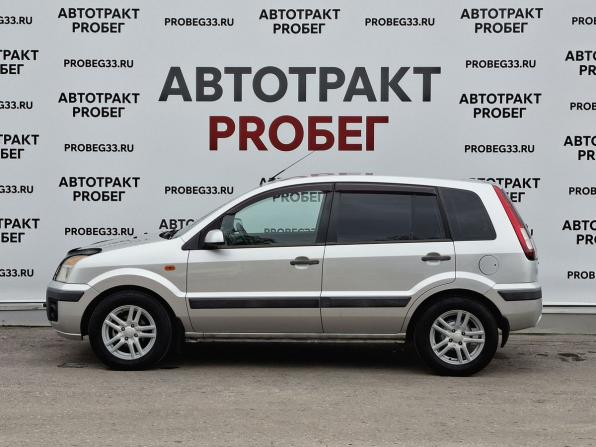 Ford Fusion I Рестайлинг с пробегом 2006 года, цена 549 000 рублей, 205000 км, хэтчбек, Автокод Объявления