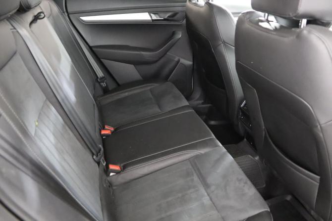 Skoda Karoq I с пробегом 2021 года, цена 2 559 990 рублей, 77728 км, внедорожник, Автокод Объявления