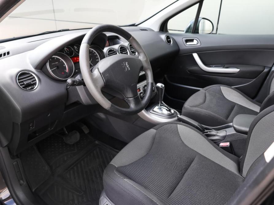 Peugeot 308 I Москва  - изображение 17