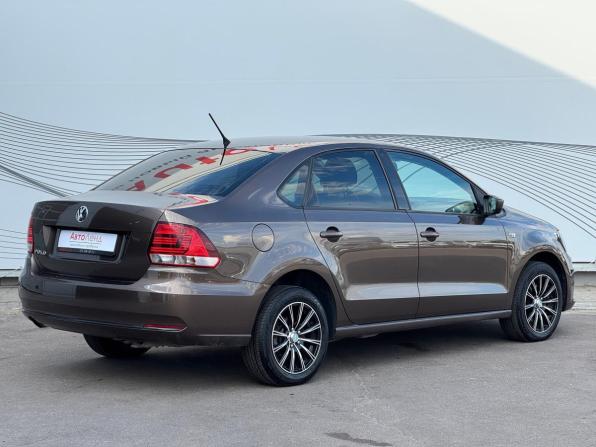 Volkswagen Polo V Рестайлинг с пробегом 2015 года, цена 1 170 000 рублей, 109347 км, седан, Автокод Объявления