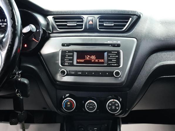 Kia Rio III Рестайлинг с пробегом 2017 года, цена 925 000 рублей, 159800 км, седан, Автокод Объявления