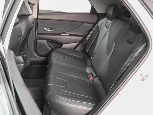 Hyundai Elantra VII (CN7) Рестайлинг с пробегом 2024 года, цена 2 250 000 рублей, 15621 км, седан, Автокод Объявления