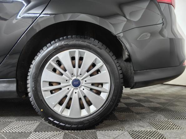 Ford Focus III Рестайлинг с пробегом 2017 года, цена 1 059 000 рублей, 125432 км, седан, Автокод Объявления