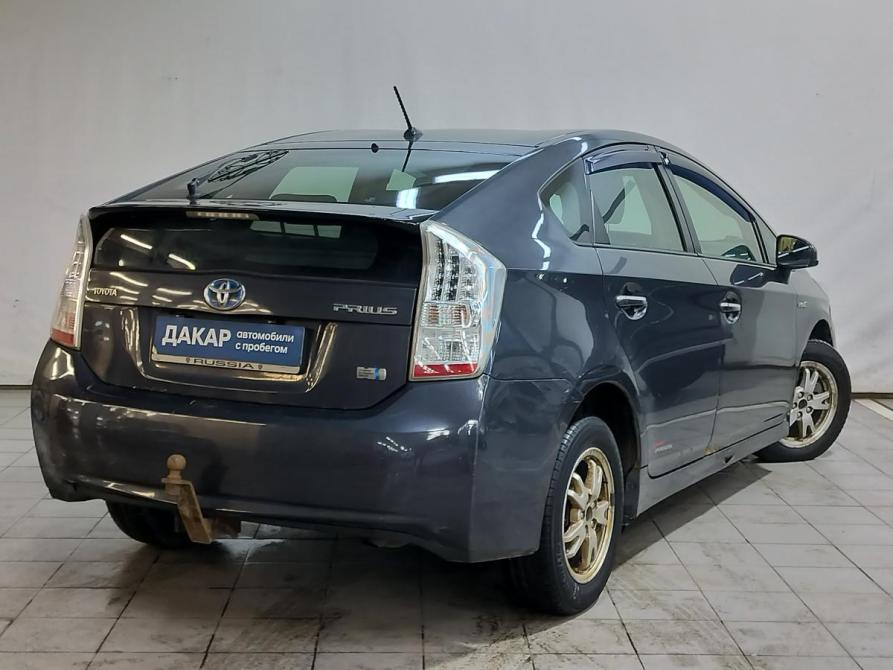 Toyota Prius III (XW30) Санкт-Петербург  - изображение 4