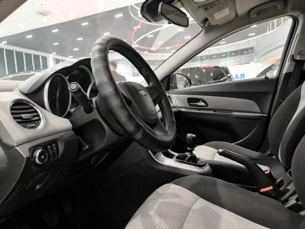 Chevrolet Cruze I Рестайлинг с пробегом 2014 года, цена 699 000 рублей, 214280 км, хэтчбек, Автокод Объявления